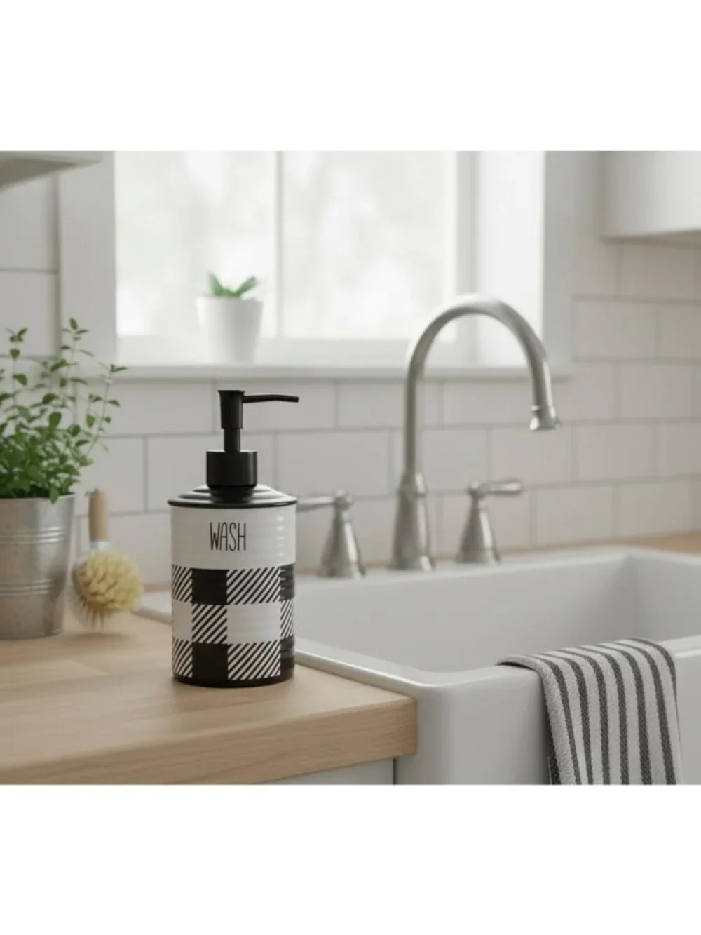 Chic Buffalo Plaid Lotion Dispenser - 7